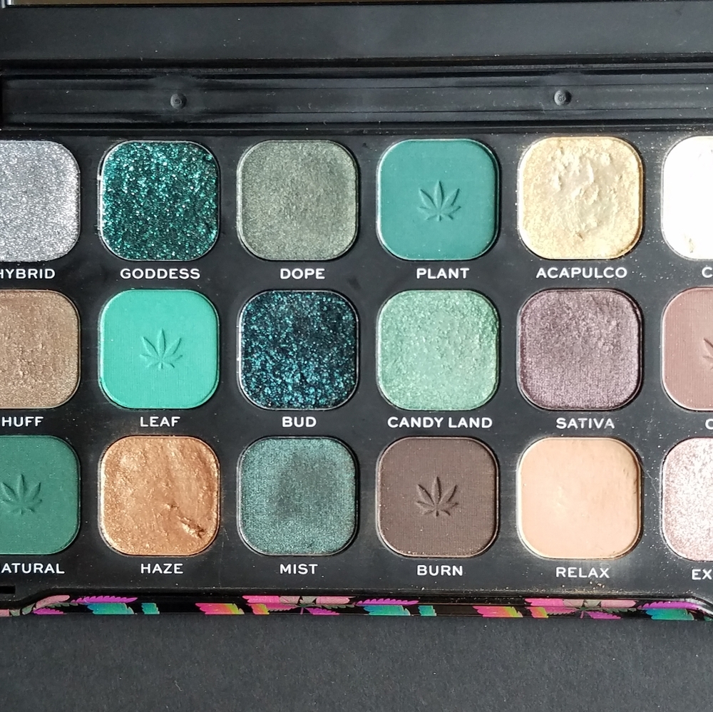 Eyeshadow bundle - Picture 9 of 10